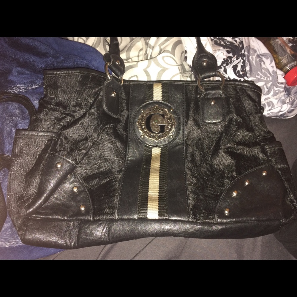 Guess purse